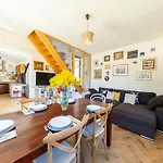 Olive Hill Familly House Casa vacanze