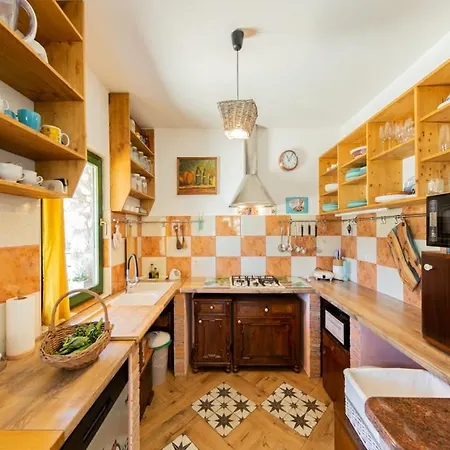 Olive Hill Familly House 펜션 *
