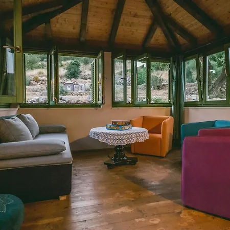 Olive Hill Familly House Prázdninový dům *