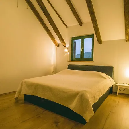 Olive Hill Familly House Ferienhaus