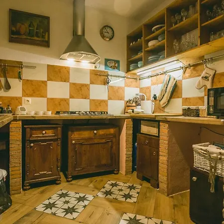 Vikendica Olive Hill Familly House Vis