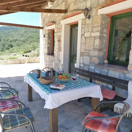 Vikendica Olive Hill Familly House Vis